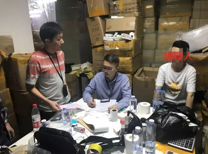 突击检查！一包装印刷厂价值百万的包装品被查获！-中国国际彩盒展